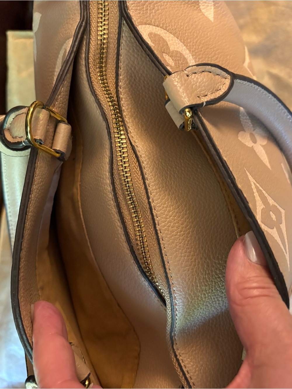 Taupe Luxury Shoulder Bag - Picture 6 of 16